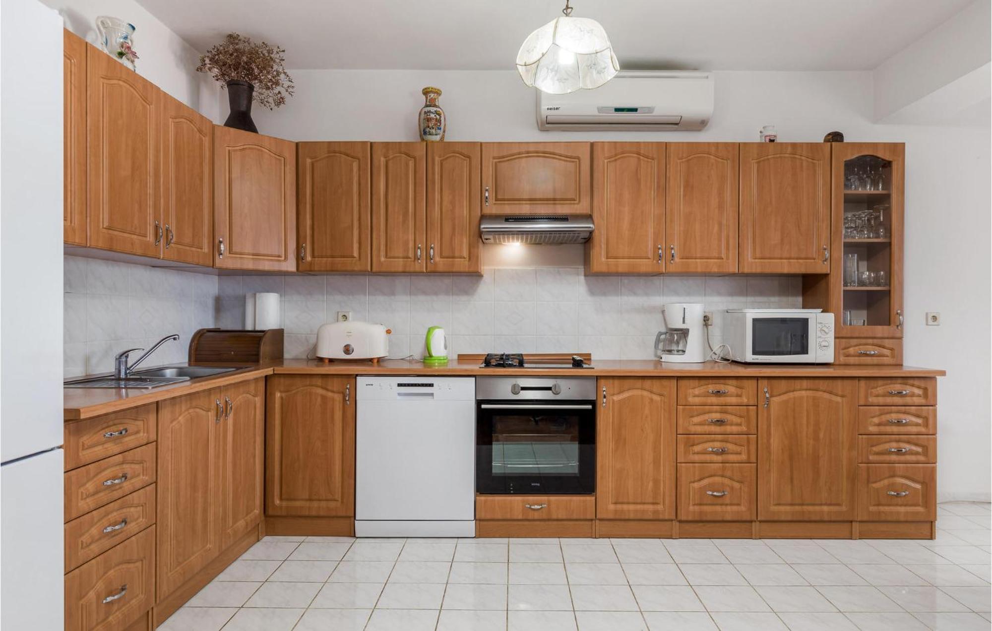 Nice Apartment In Sv,Juraj With Kitchen Sveti Juraj Zewnętrze zdjęcie